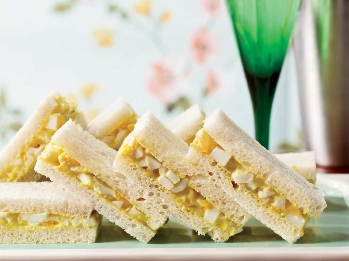 201108fw-xl-curried-egg-tea-sandwiches